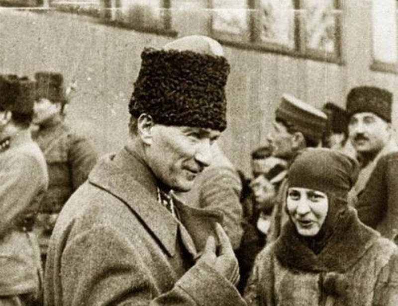 Atatürk’ün Türk Kadınını Yücelten 15 Unutulmaz Sözü